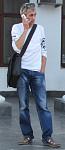     
: ^AD9931753D029A250BEFB5C3929366A940FD41CE1D86EEA11A^pimgpsh_fullsize_distr.jpg
: 574
:	57.7 
ID:	10370912