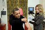     
: A_nurse_vaccinates_Barack_Obama_against_H1N1.jpg
: 31
:	13.0 
ID:	10784246