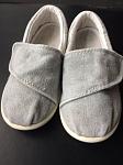     
: 568003012_3_644x461_tapochki-espadrili-next-razmer-8-nash-25-detskaya-obuv_rev005.jpg
: 9
:	28.2 
ID:	12568234