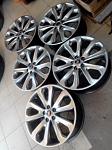    
: 673845518_3_644x461_nov-diski-orignal-5sht-land-rover-r20-5120-range-rover-vogue-sport-diski_rev.jpg
: 27
:	33.4 
ID:	12990503