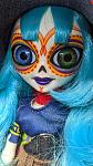     
: catrinas.jpg
: 21
:	111.6 
ID:	13593532