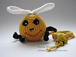     
: bee1.jpg
: 9
:	79.4 
ID:	2670167