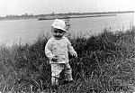     
: boy.jpg
: 11
:	32.4 
ID:	29687