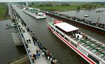     
: waterbridge_580.jpg
: 290
:	58.6 
ID:	336717