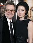    
: Gary-Oldman-Donya-Fiorentino.jpg
: 15
:	13.9 
ID:	3492909