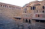     
: 1238617978_stepwell.jpg
: 13
:	135.7 
ID:	4466388