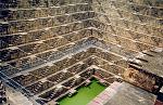     
: 1238618011_800px-chandbaori.jpg
: 8
:	142.4 
ID:	4466389