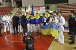     
: IMG_9812.jpg
: 19
:	151.5 
ID:	5219042