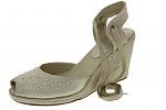     
: Enzo Angiolini NEW Avior Gold Metallic Suede Wedge Espadrilles Sandals 8.jpg
: 5
:	76.1 
ID:	6381656