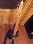     
: 20130618_222936.jpg
: 15
:	80.3 
ID:	6396990