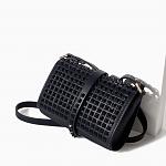     
: 4129304010_1_1_1.jpg
: 31
:	68.3 
ID:	8213965