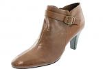     
: Bandolino NEW Frenchy Brown Leather Belted Heels Ankle Booties Shoes 9.5  89$.JPG
: 76
:	21.0 
ID:	9325482
