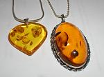     
: Amber.pendants.800pix.050203.jpg
: 6
:	99.5 
ID:	5461602